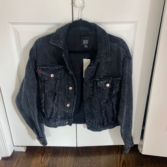 NWT Urban Outfitters BDG Brooke Denim Trucker Black Jacket - Picture 2 of 7